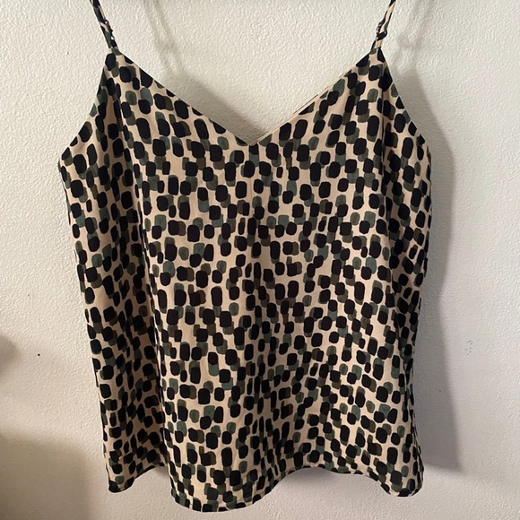 Patterned Tank Top - Picture 2 of 3